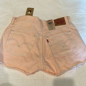 NWT LEVIS 501 high rise pale pink cut offs shorts size 28